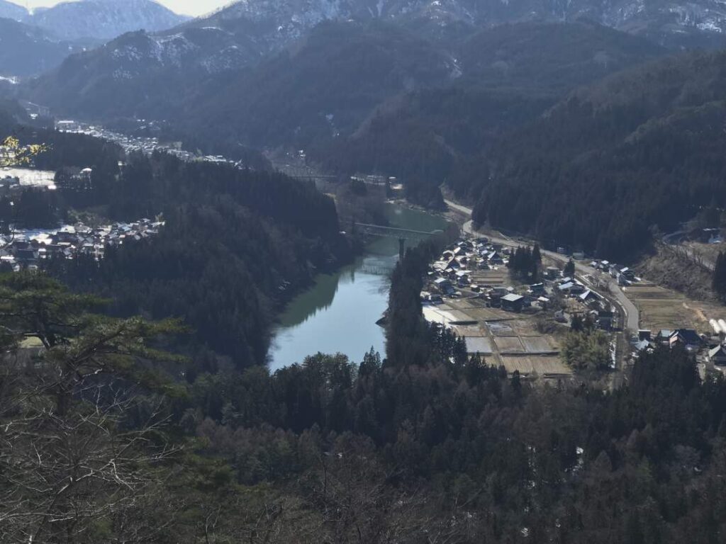 奥会津三島町の自然を満喫！第一・第二只見川橋梁俯瞰と桧原丸山城を巡るトレッキング体験！