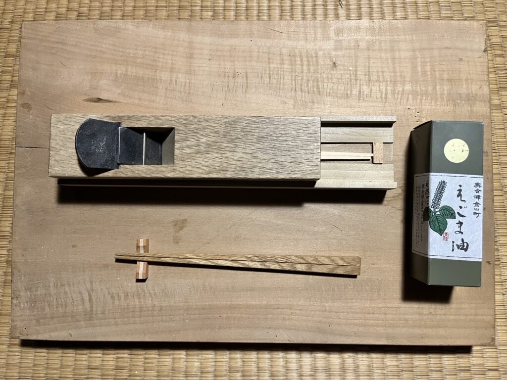 鉋で削ってみよう！自分だけの特別な箸削り体験